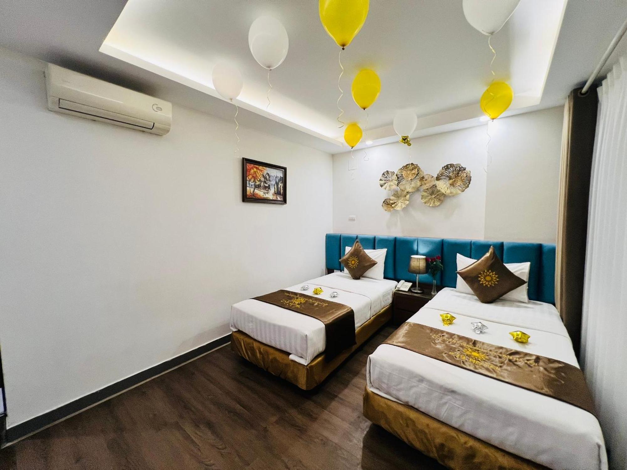 Hotel Khach San 239 Hanoi Esterno foto