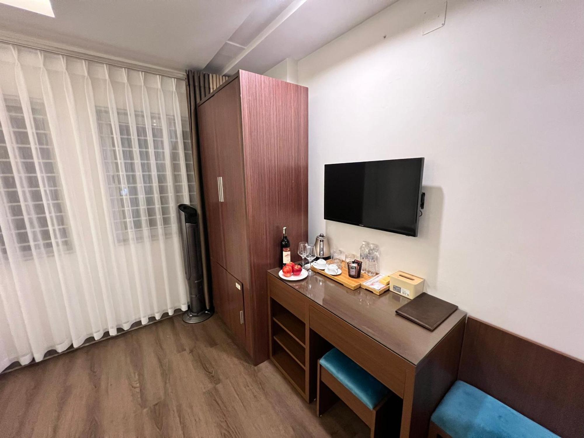 Hotel Khach San 239 Hanoi Esterno foto