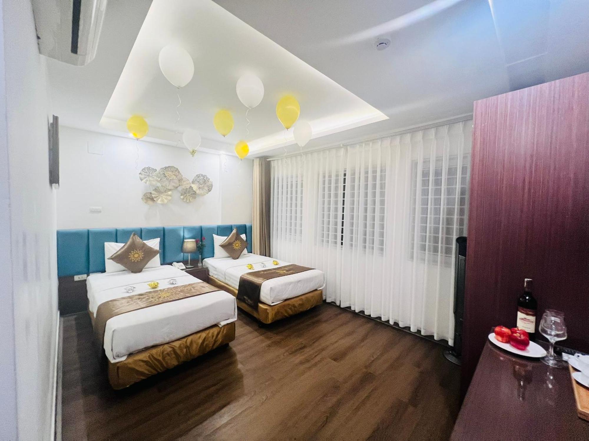 Hotel Khach San 239 Hanoi Esterno foto