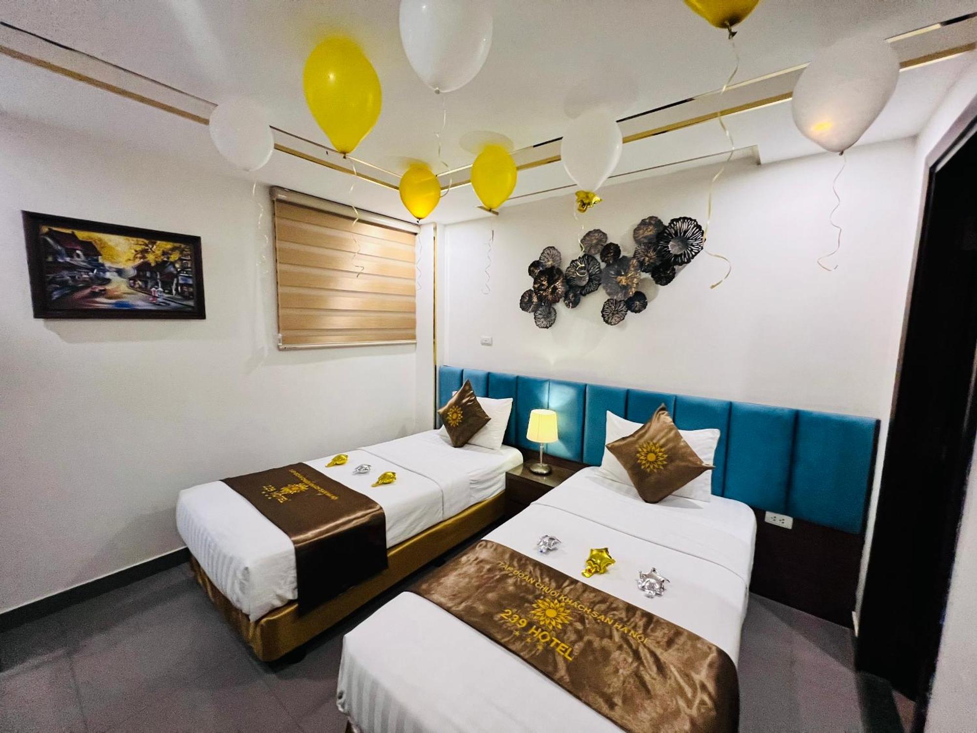 Hotel Khach San 239 Hanoi Esterno foto