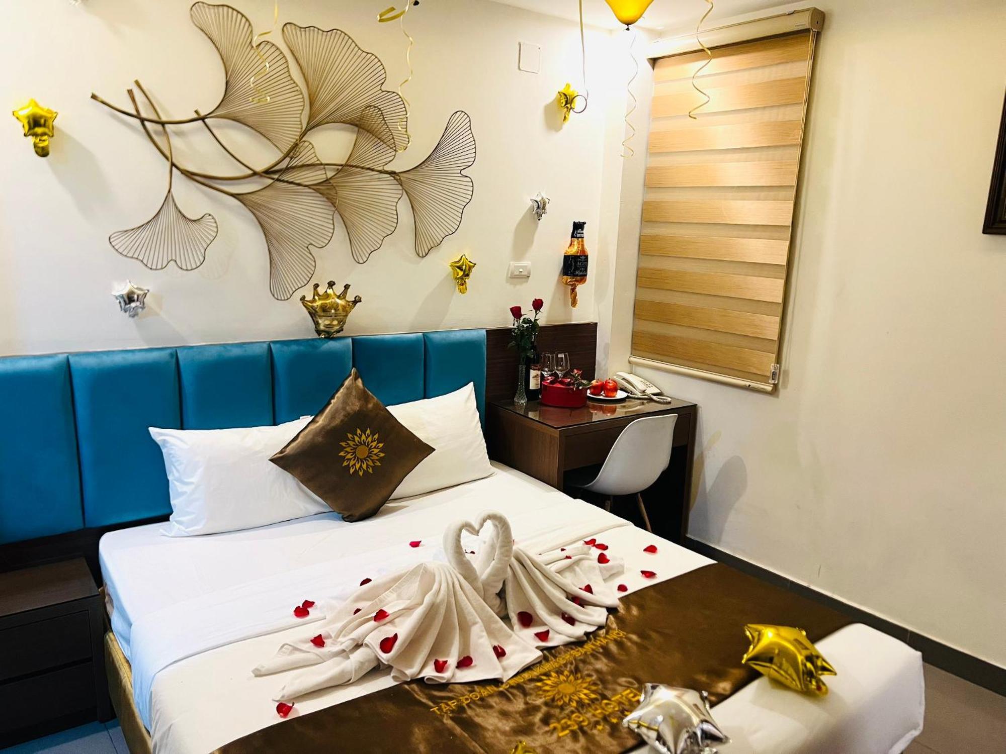 Hotel Khach San 239 Hanoi Esterno foto