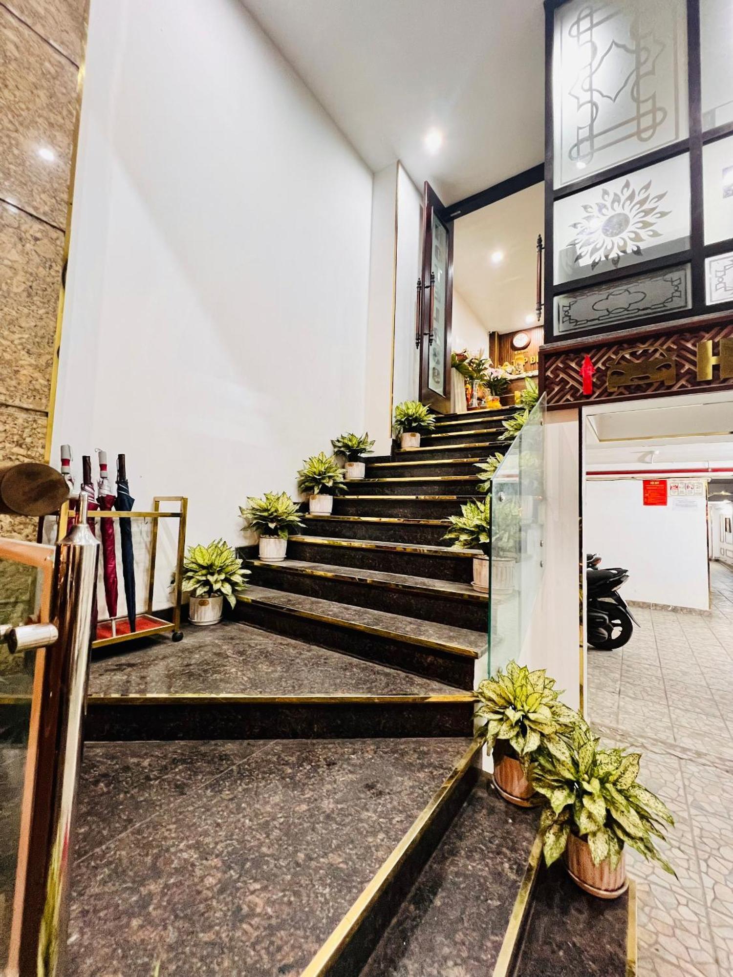 Hotel Khach San 239 Hanoi Esterno foto