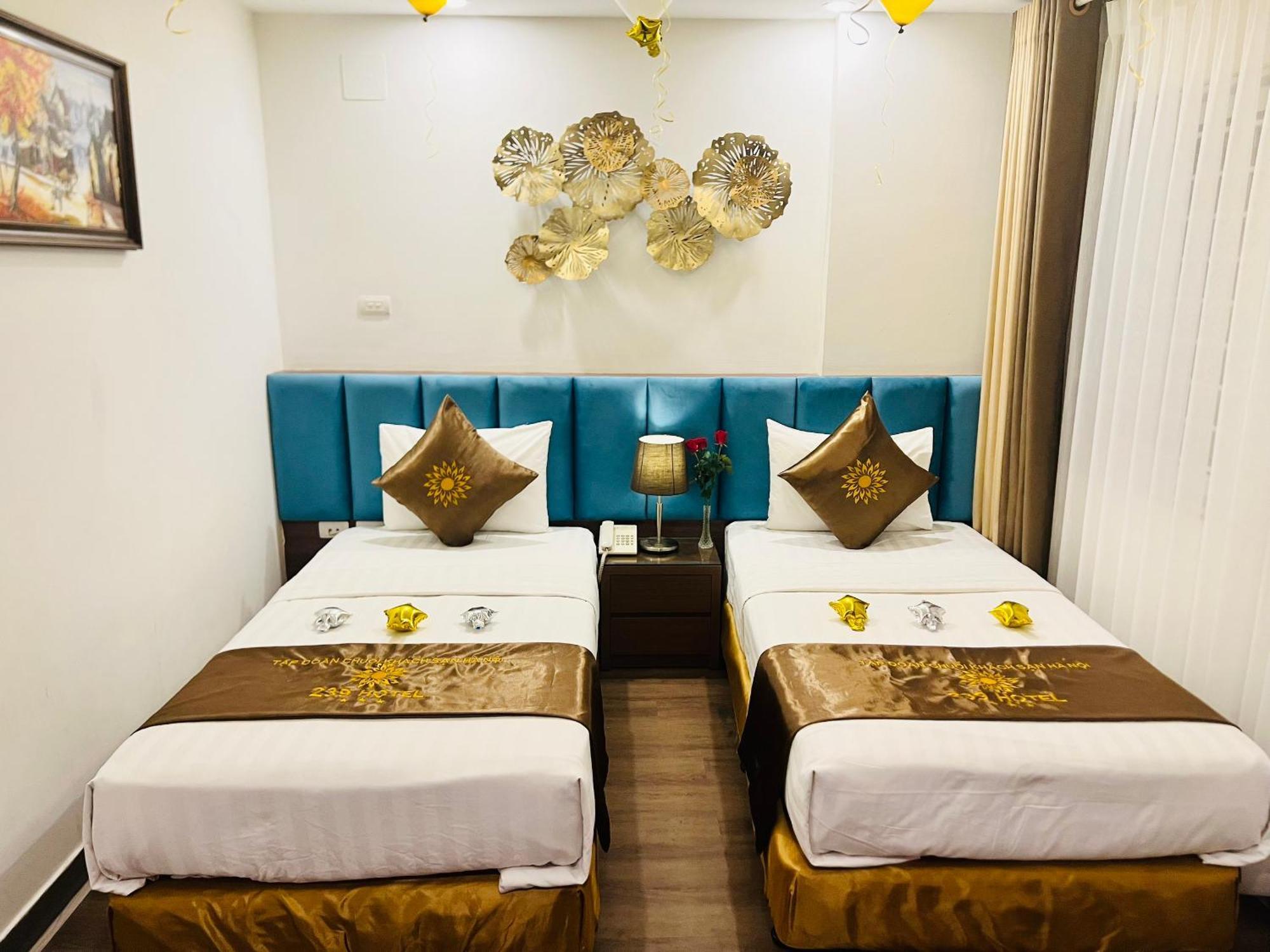 Hotel Khach San 239 Hanoi Esterno foto